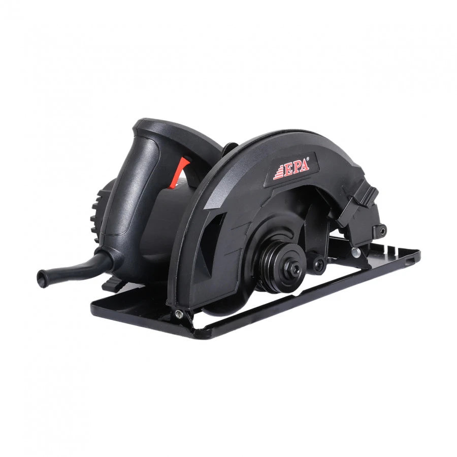 Yigitning eshagi ayolnikidan kattaroq. Yetuk ayollar porno ona va ogil