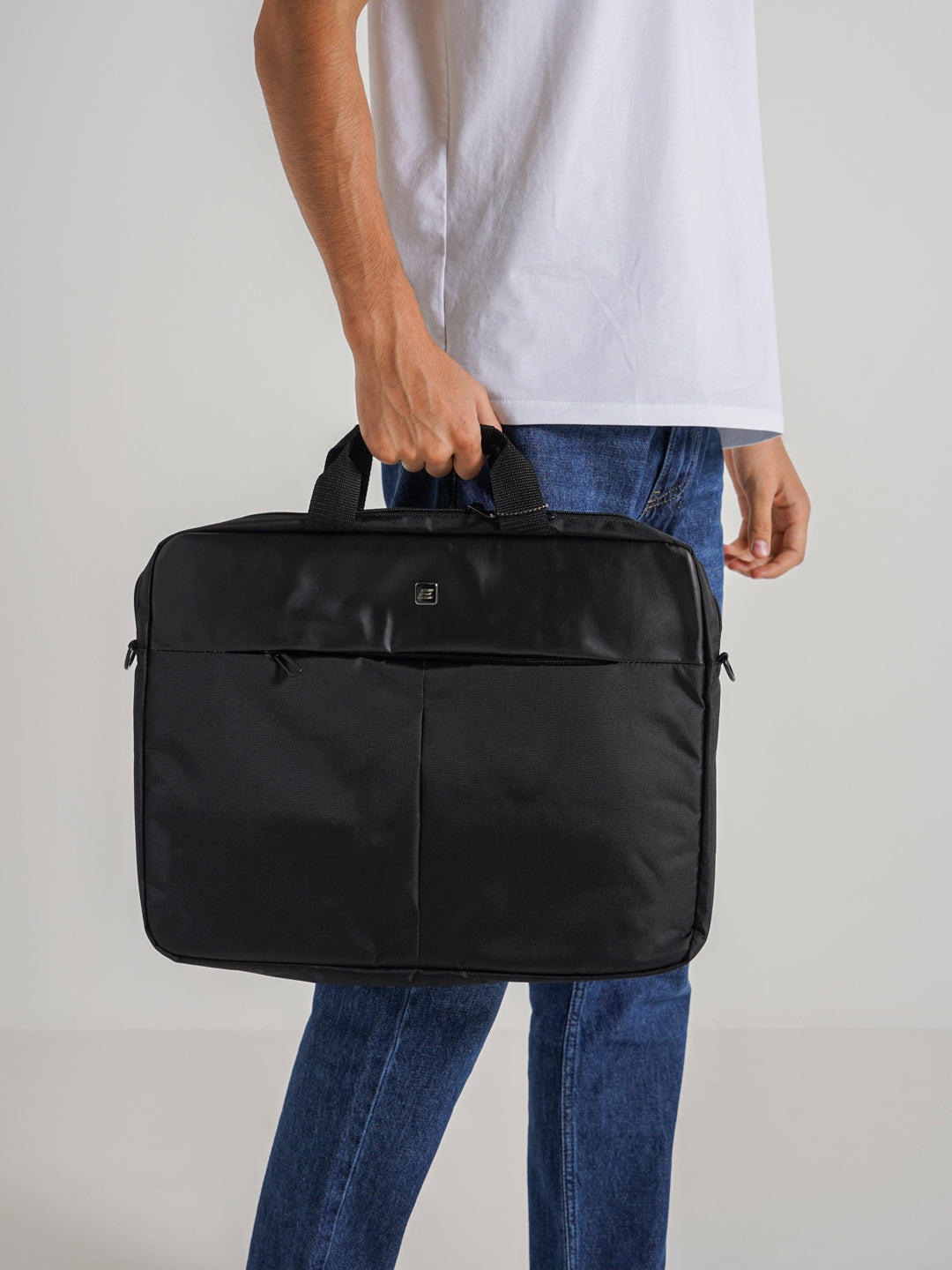 Noutbuk uchun sumka 2E Officeman 17" 2E-CBN617BK, qora