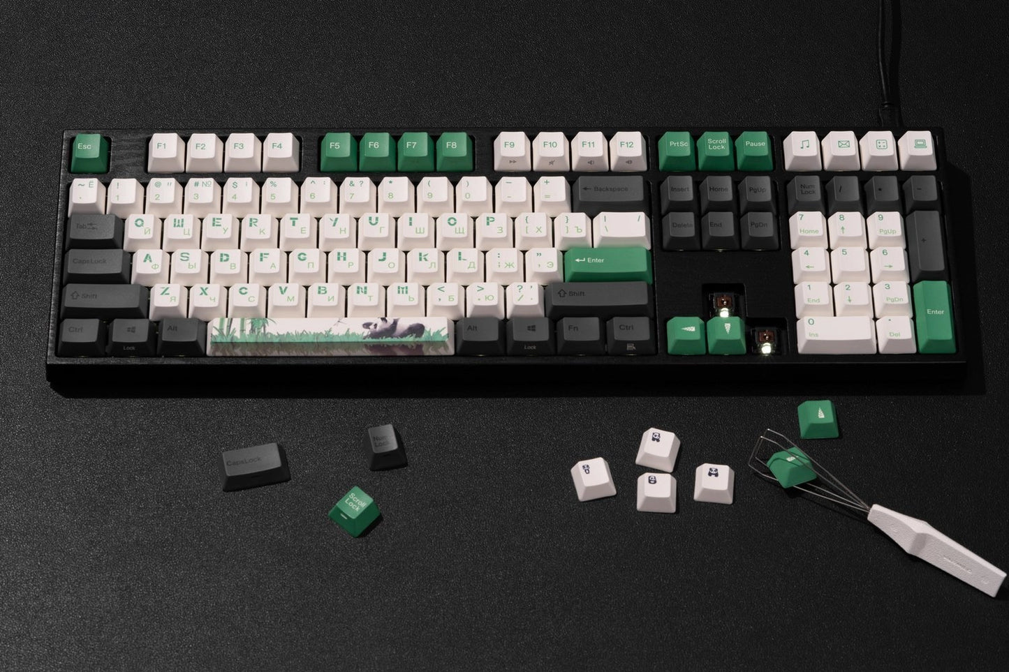 Varmilo VA108M Panda R2, Cherry MX Red klaviaturasi