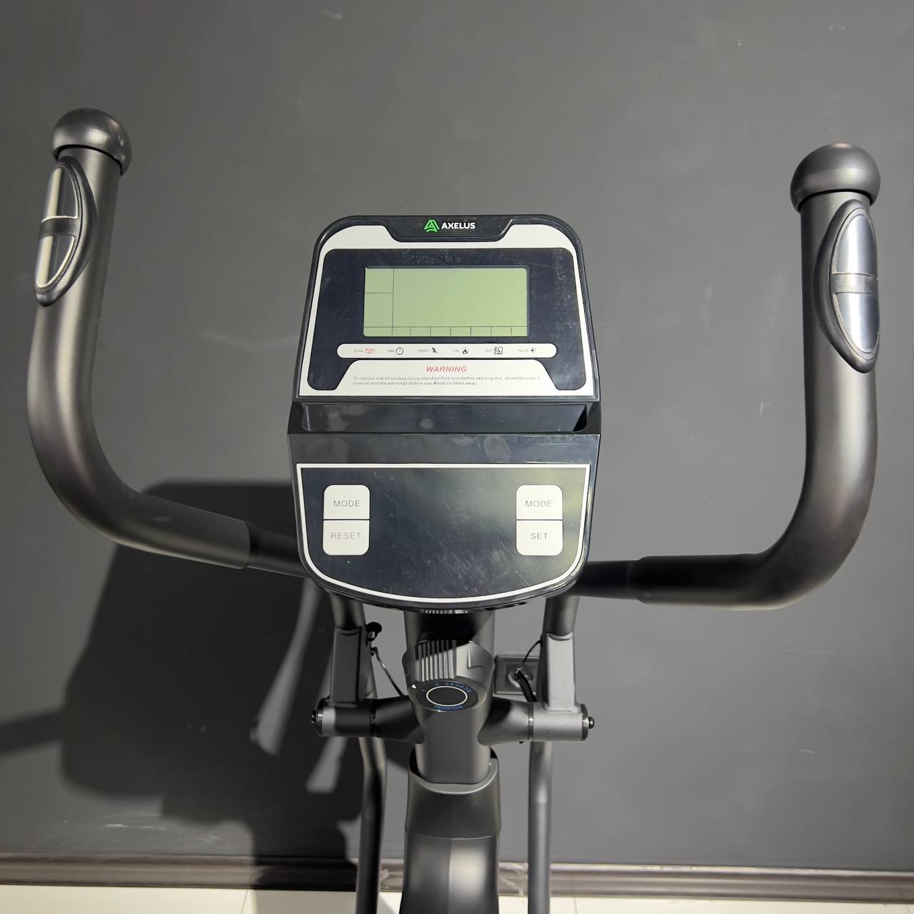 Uy uchun velotrenajor "Axelus 0050", fitness va ozish uchun, 140 kg gacha