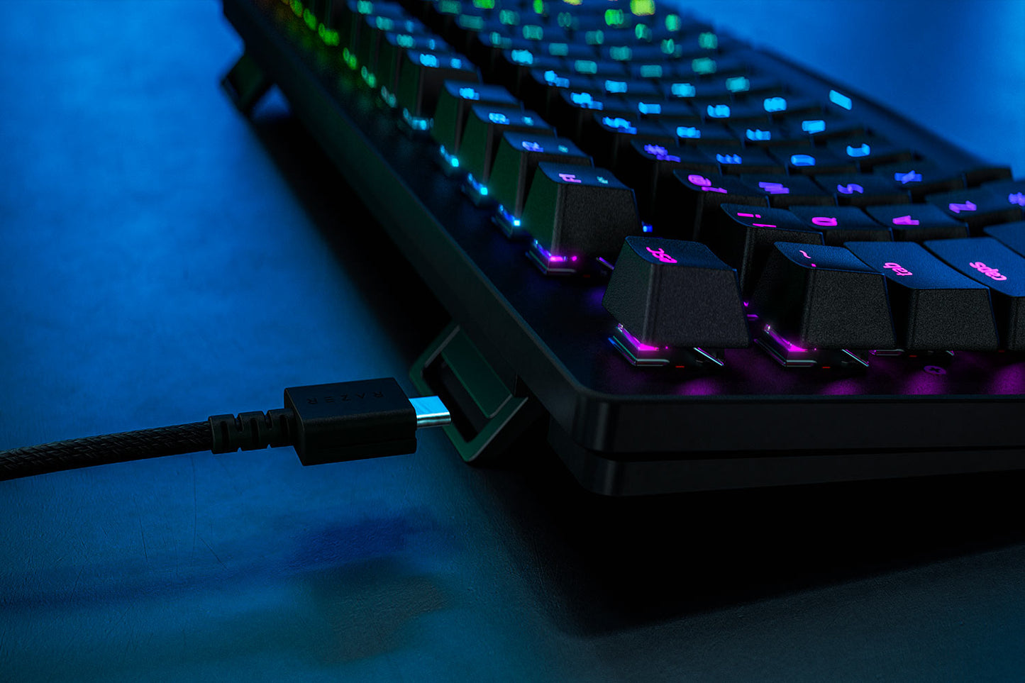 Razer Huntsman Tournament Ed o'yin klaviaturasi. Red Switch USB US RGB, Black