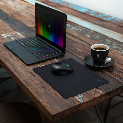 O'yin gilamchasi Razer Goliathus Mobile Stealth Ed. Black S