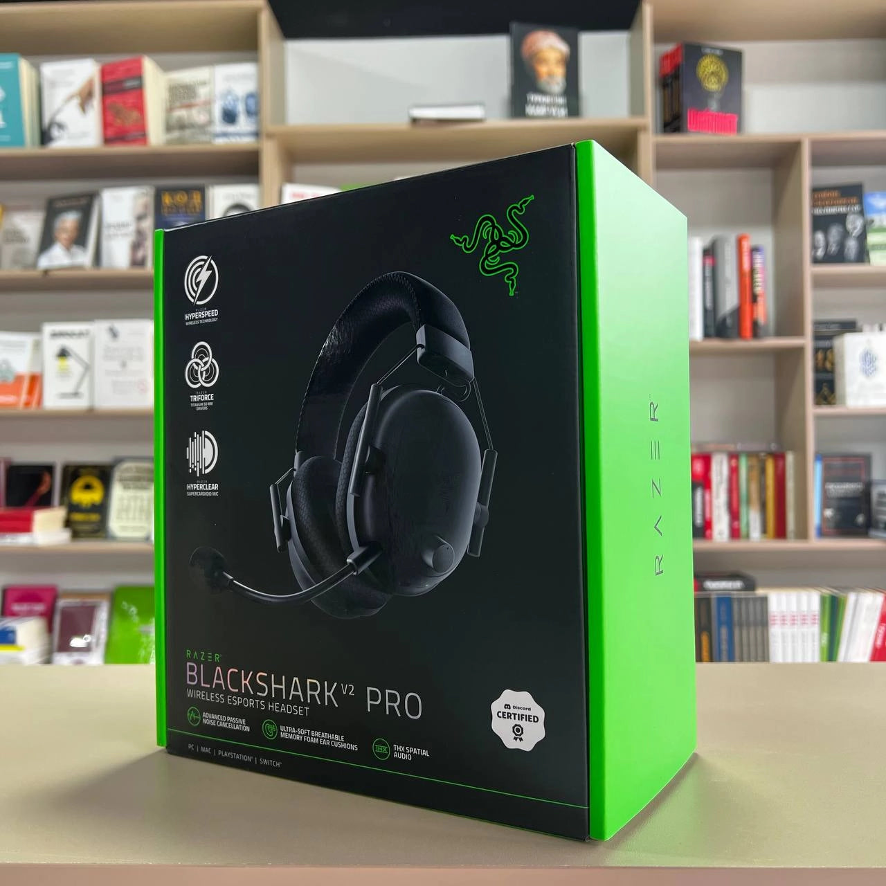 Razer BlackShark V2 Pro WL qora kompyuter quloqchini